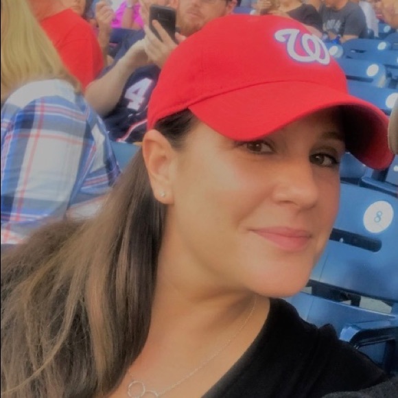 Meet your Posher, Erin - Picture 1 of 3